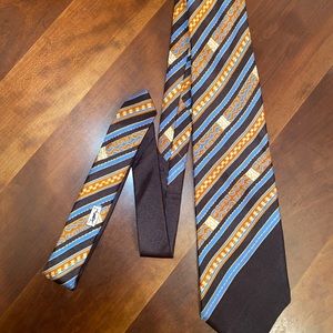 Yves Saint Laurent Tie